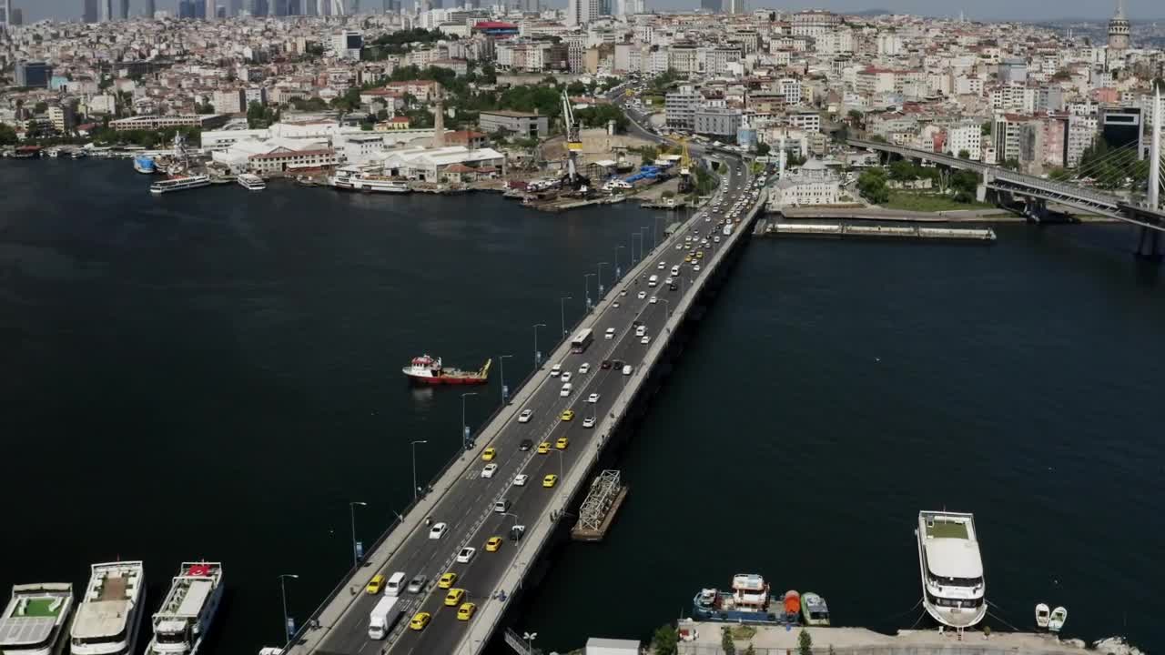 Free Stock Video Repair Boat Below A Bridge Live Wallpaper - Free Download