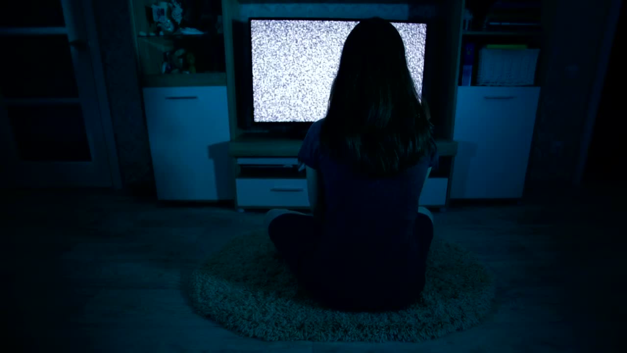 Stock Video Creepy Woman Looking At Static On A Tv Live Wallpaper For PC - Free Download