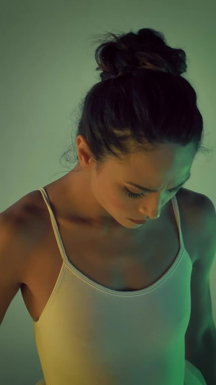 Stock Video Girl Dancing Contemporary Dance Steps Live Wallpaper For PC - Free Download