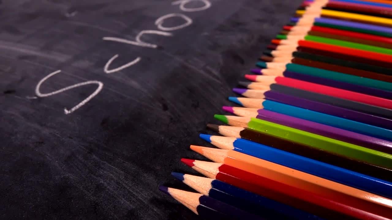 Stock Video Colored Pencils And Notebooks Live Wallpaper For PC - Free Download