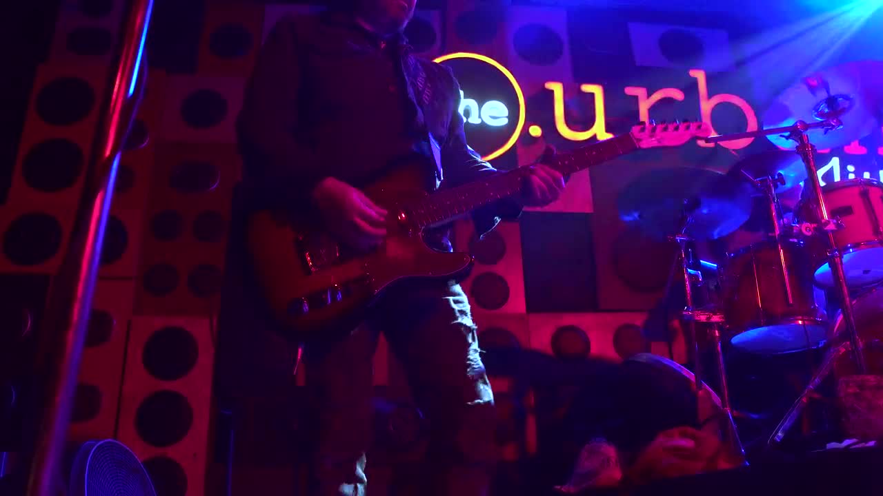 Free Stock Video Rock Band Playing A Song On Stage Live Wallpaper - Free Download