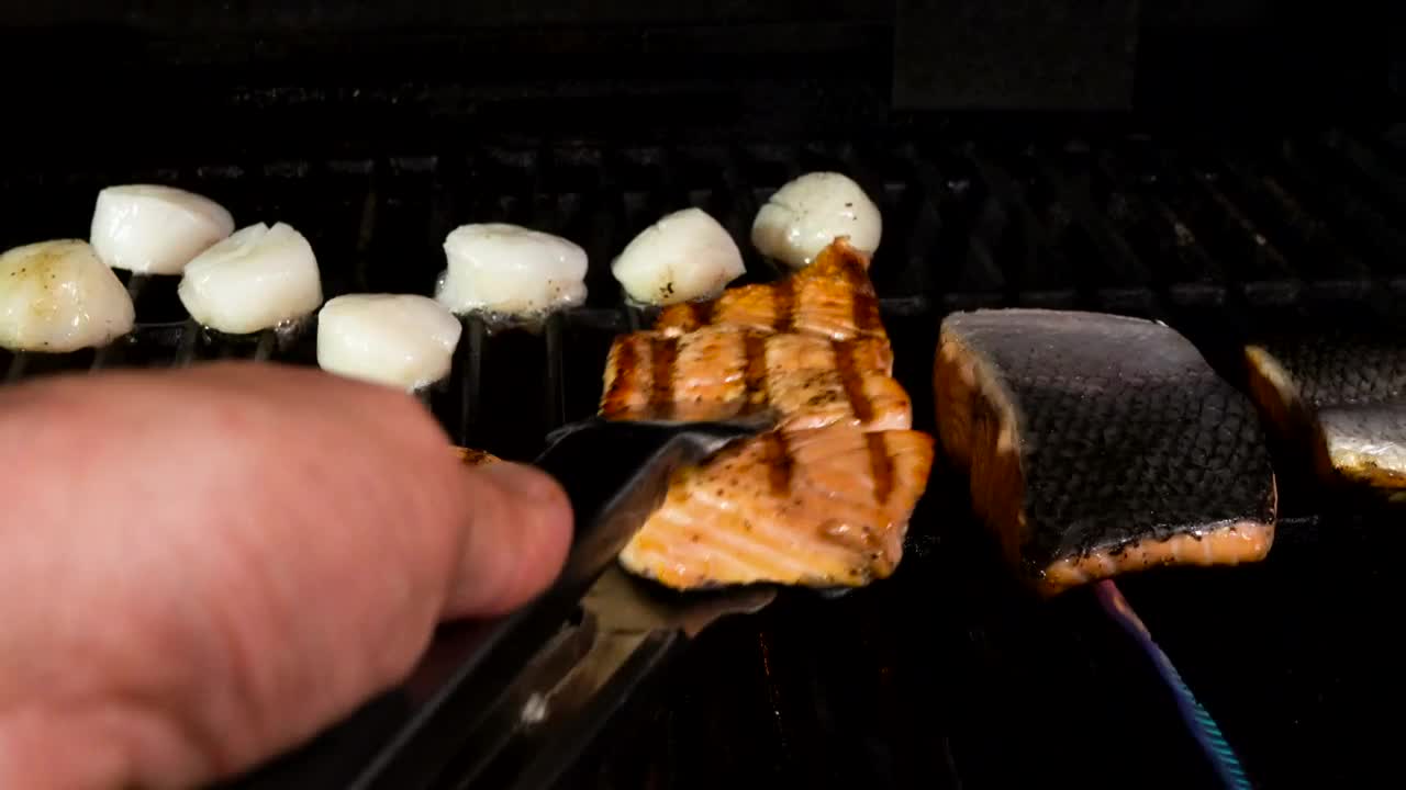 Free Stock Video Salmon Grilled With Other Seafood Live Wallpaper - Free Download