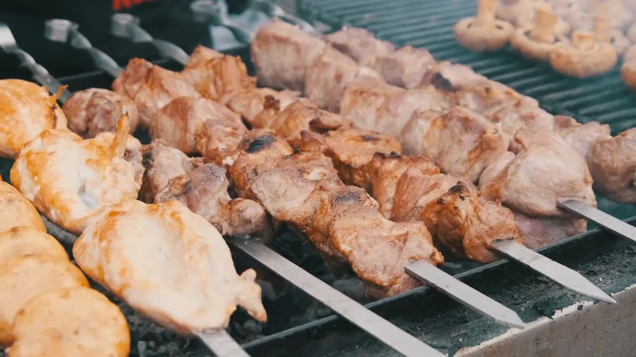 Stock Video Cooking Meat Skewers Live Wallpaper For PC - Free Download