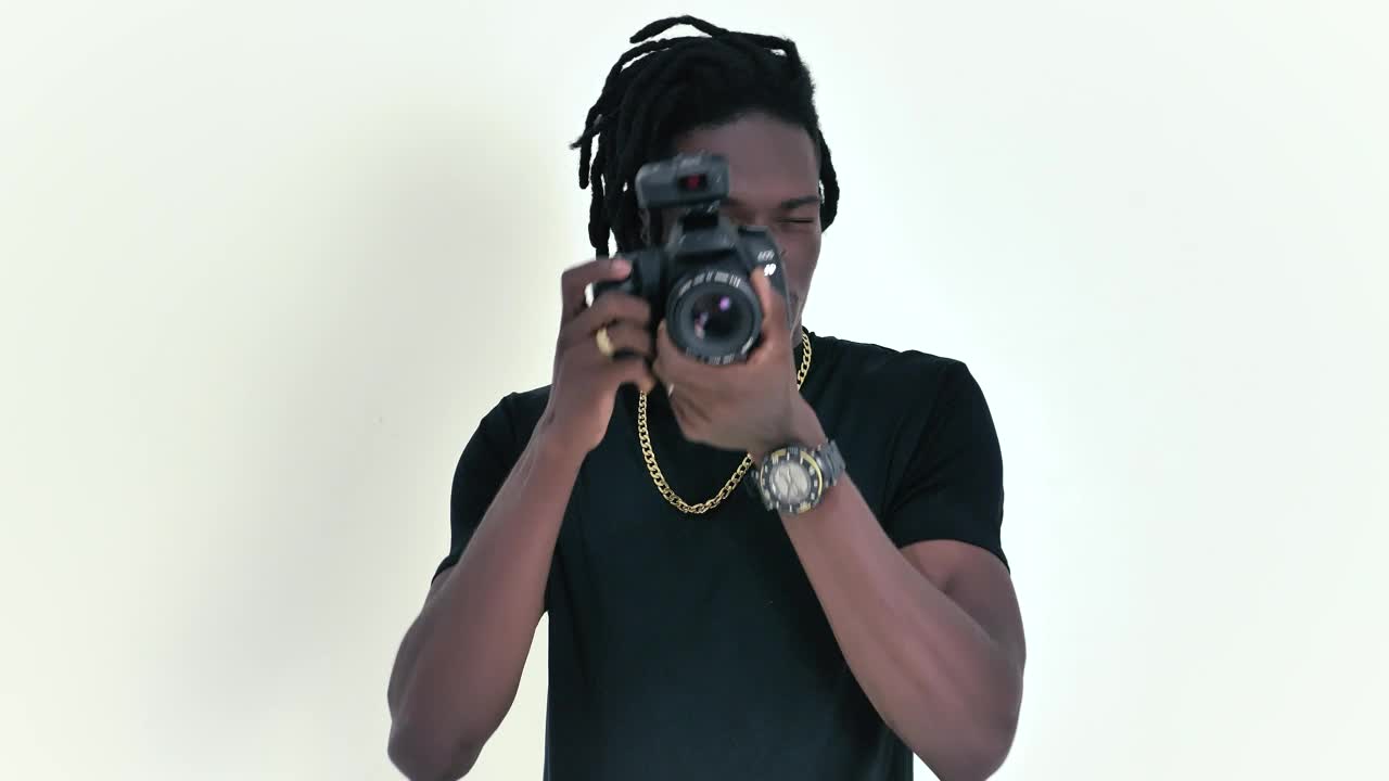 Video Stock Photographer Taking Photos Head On On A White Background Live Wallpaper Free - Free Download