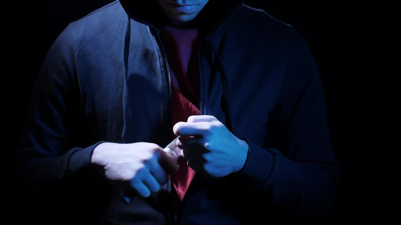 Stock Video Dangerous Man With A Knife Live Wallpaper For PC - Free Download