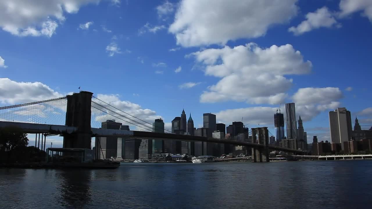 Free Video Stock Small Boats Below The Brooklyn Bridge Live Wallpaper - Free Download