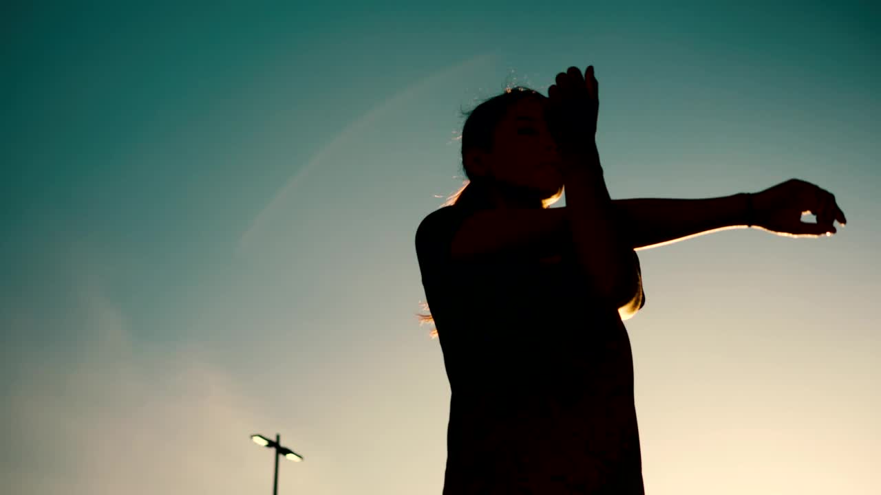 Free Stock Video Silhouette Of Woman Stretching Her Arms Live Wallpaper - Free Download