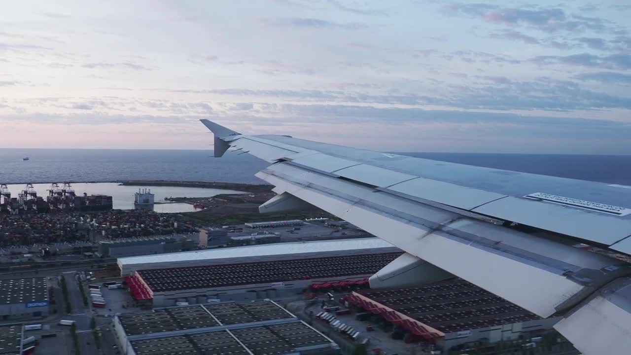 Stock Video Outside A Plane Window Live Wallpaper - Free Download