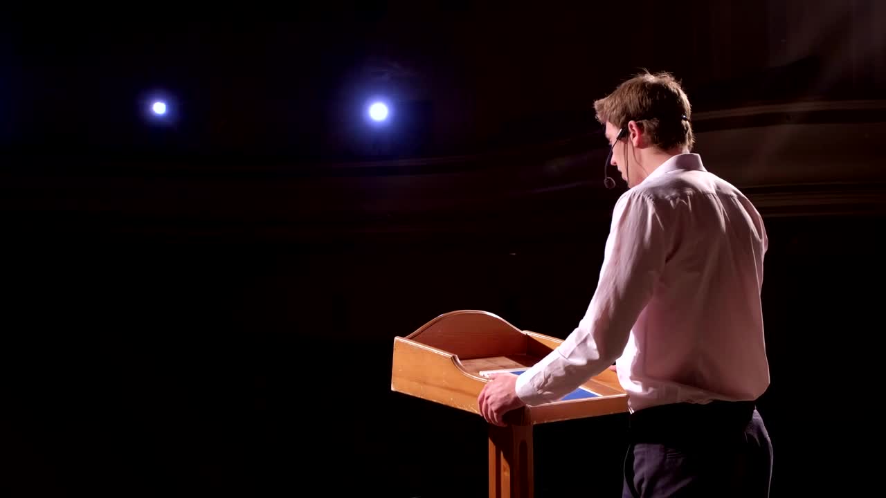 Free Video Stock Speaker Giving A Speech At A Forum Live Wallpaper - Free Download