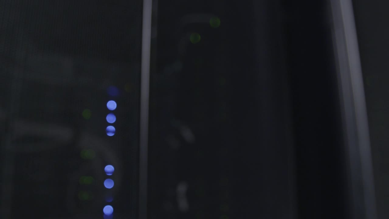 Stock Video Lights In A Server Room Animated Wallpaper - Free Download