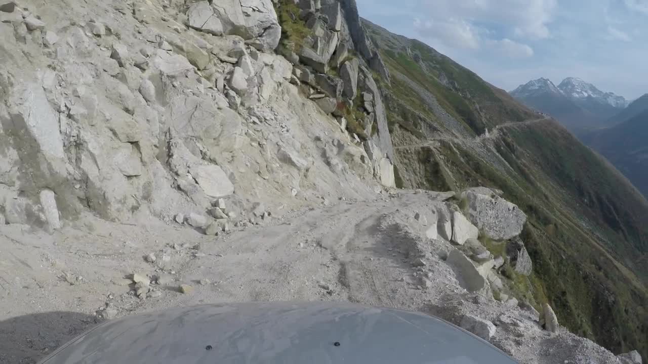 Video Stock Car Driving Through A Narrow Mountain Road Live Wallpaper For PC - Free Download