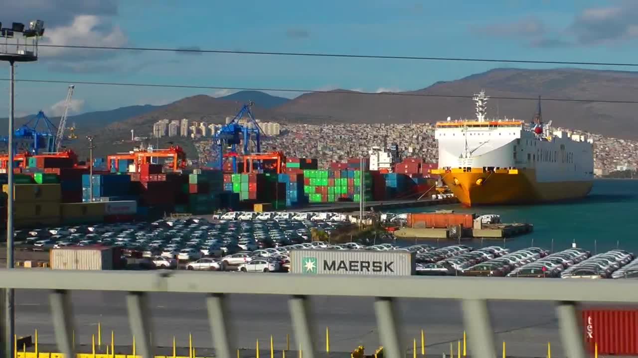 Stock Video Containers In A Trading Port Live Wallpaper For PC - Free Download