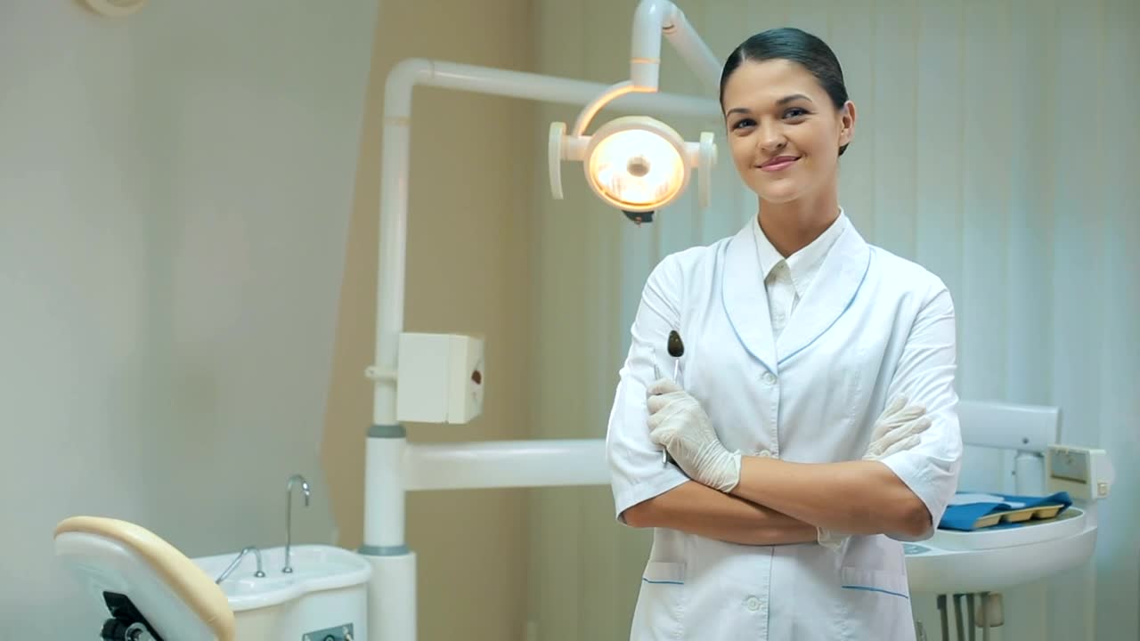 Stock Video Confident And Professional Female Dentist Live Wallpaper For PC - Free Download
