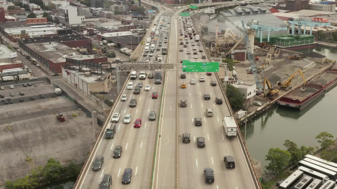 Free Video Stock Slow Traffic On The Bridge At The Industrial Zone Live Wallpaper - Free Download