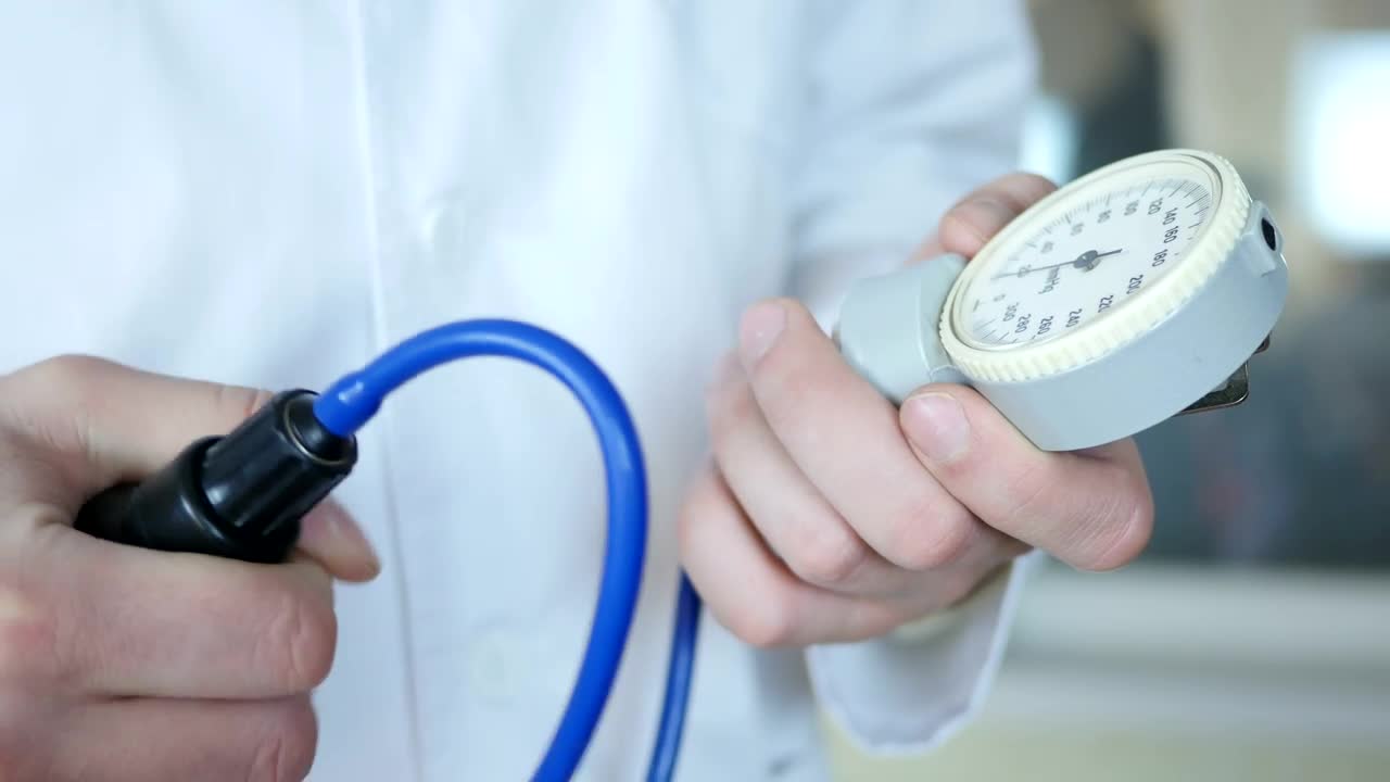 Stock Video Doctor Inflating A Pressure Gauge Live Wallpaper For PC - Free Download