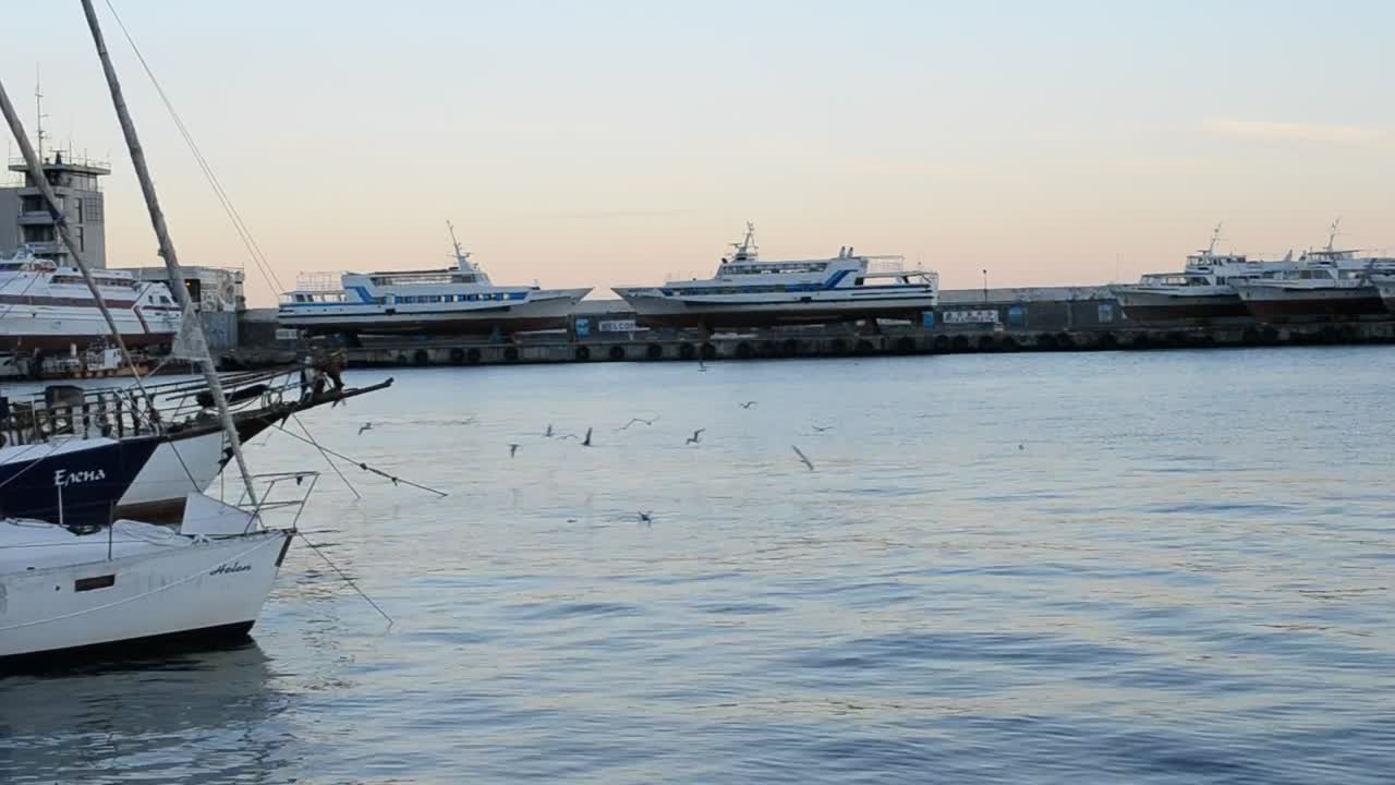 Free Stock Video Yachts Anchored Alongside A Drydock Live Wallpaper - Free Download