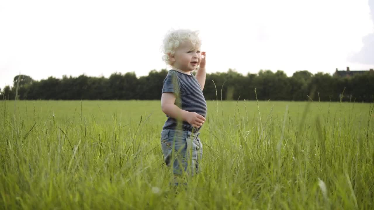Free Video Stock toddler laughing outside Live Wallpaper - Free Download