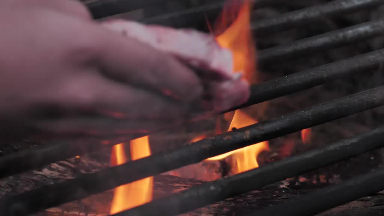 Free Video Stock Steak On The Bbq Grill Live Wallpaper - Free Download