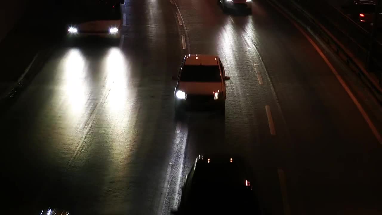 Video Stock Cars Passing Through A Highway At Night Live Wallpaper For PC - Free Download
