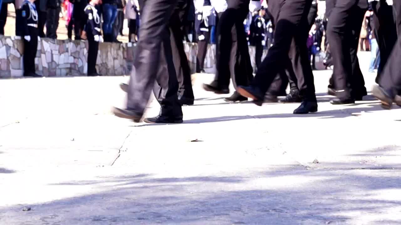 Stock Video People Feet Marching In A Parade Live Wallpaper - Free Download