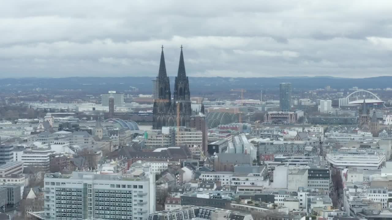 Video Stock City With A Cathedral That Stands Out The Skyline Live Wallpaper For PC - Free Download