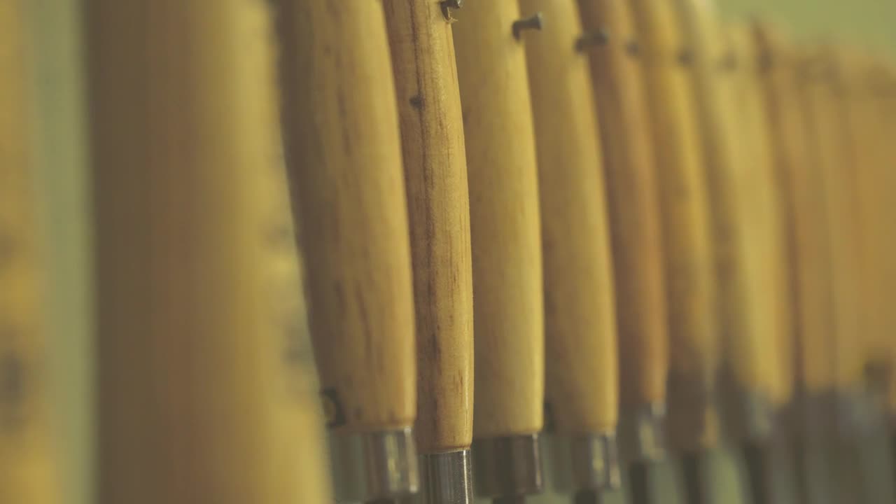 Video Stock Carpenter Tools Live Wallpaper For PC - Free Download