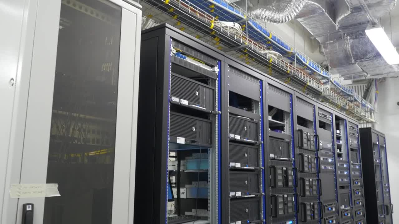 Stock Video Large Servers In A Datacenter Animated Wallpaper - Free Download