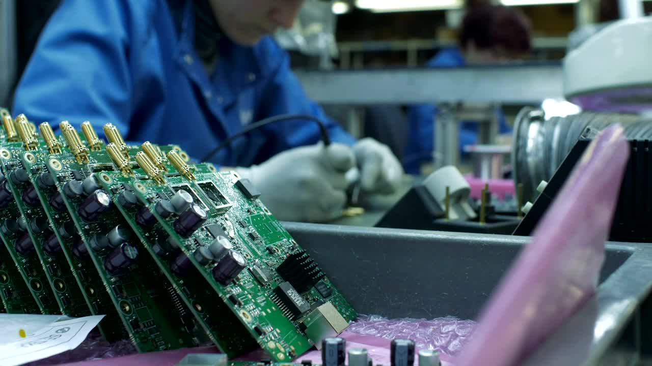 Video Stock Circuit Boards In The Assembly Line Live Wallpaper For PC - Free Download