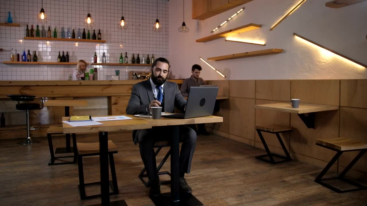 Free Stock Video Shaking Hands In A Cafe Live Wallpaper - Free Download