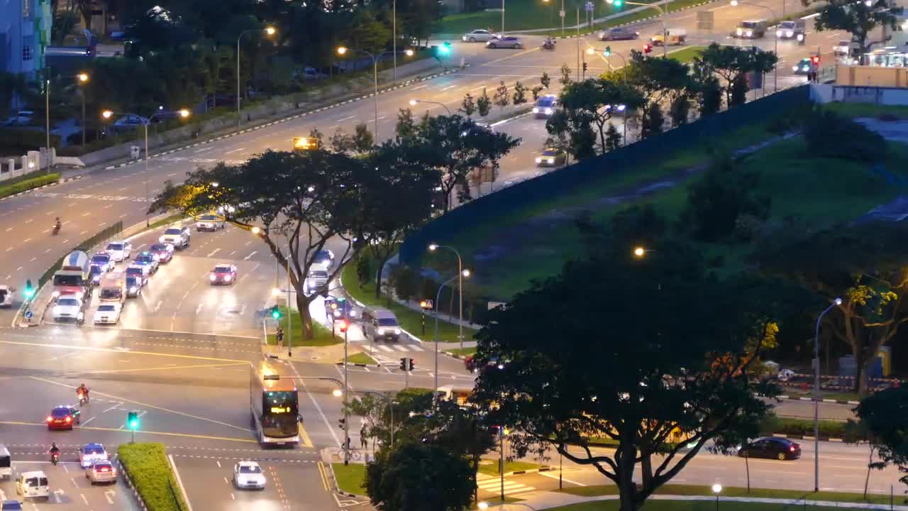 Video Stock Cars In The Traffic Of A Popular Avenue Live Wallpaper For PC - Free Download