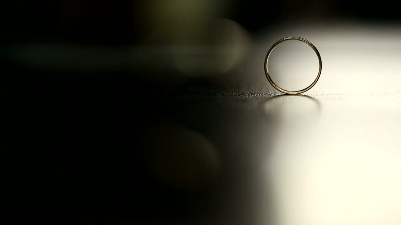 Free Stock Video Wedding Rings On A Black Surface Live Wallpaper - Free Download