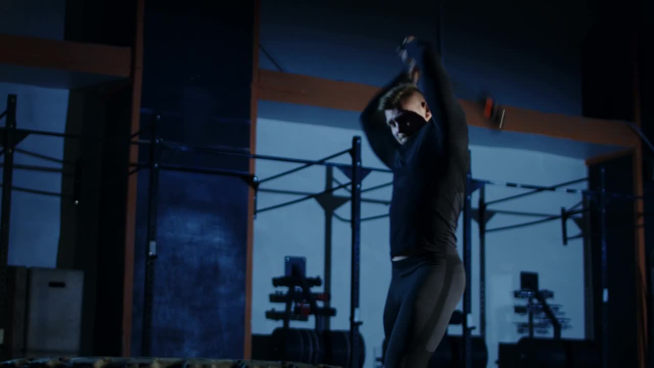 Stock Video Man Working Out With Sledgehamme Animated Wallpaper - Free Download