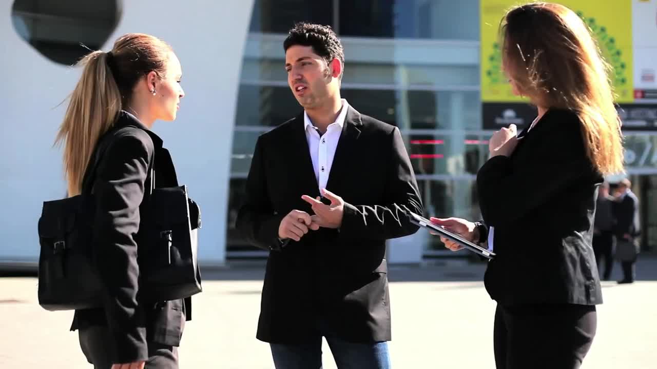 Stock Video Entrepreneurs Discussing An Idea In Informal Meeting Live Wallpaper For PC - Free Download