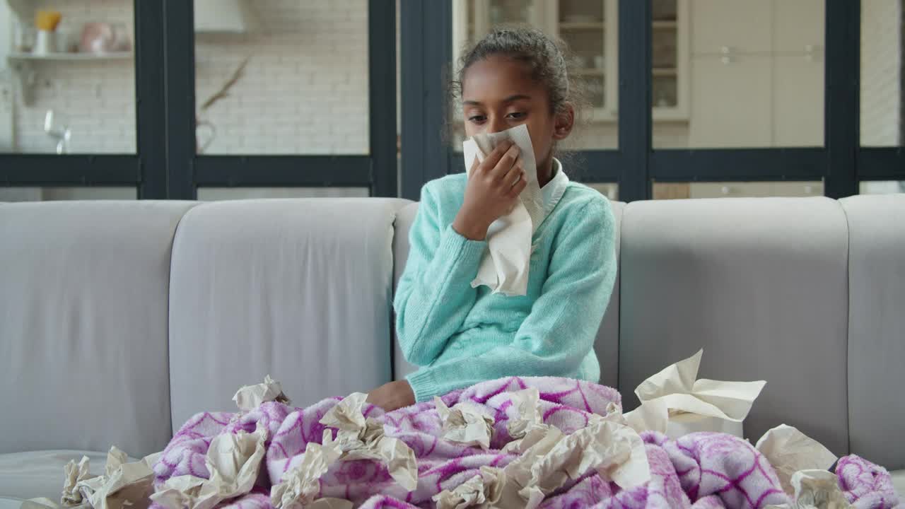 Free Stock Video Sick Little Girl Blowing Her Nose Live Wallpaper - Free Download