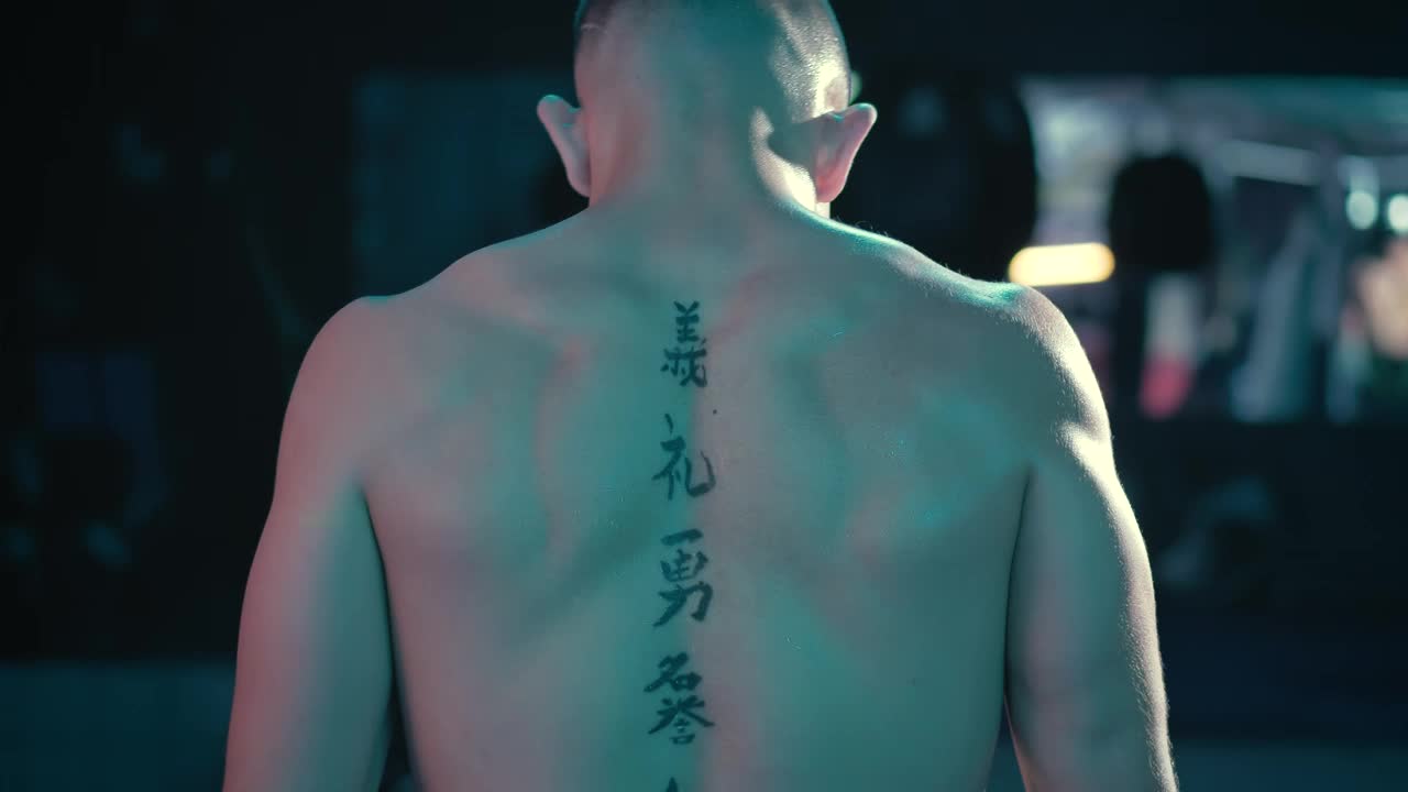 Free Stock Video Shirtless Athlete With Tattoos On His Back Live Wallpaper - Free Download