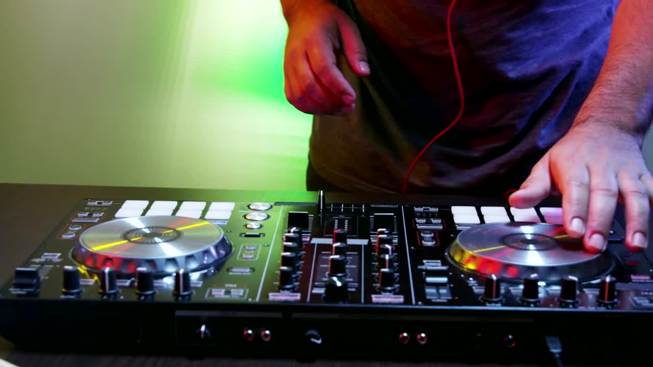 Stock Video Dj Working With Their Table Live Wallpaper For PC - Free Download