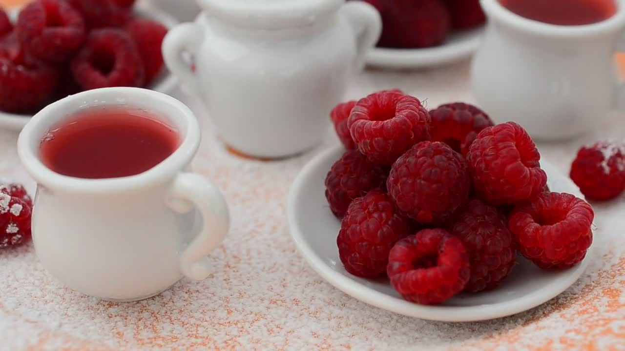 Video Stock Raspberries In Elegant Presentation Live Wallpaper Free - Free Download