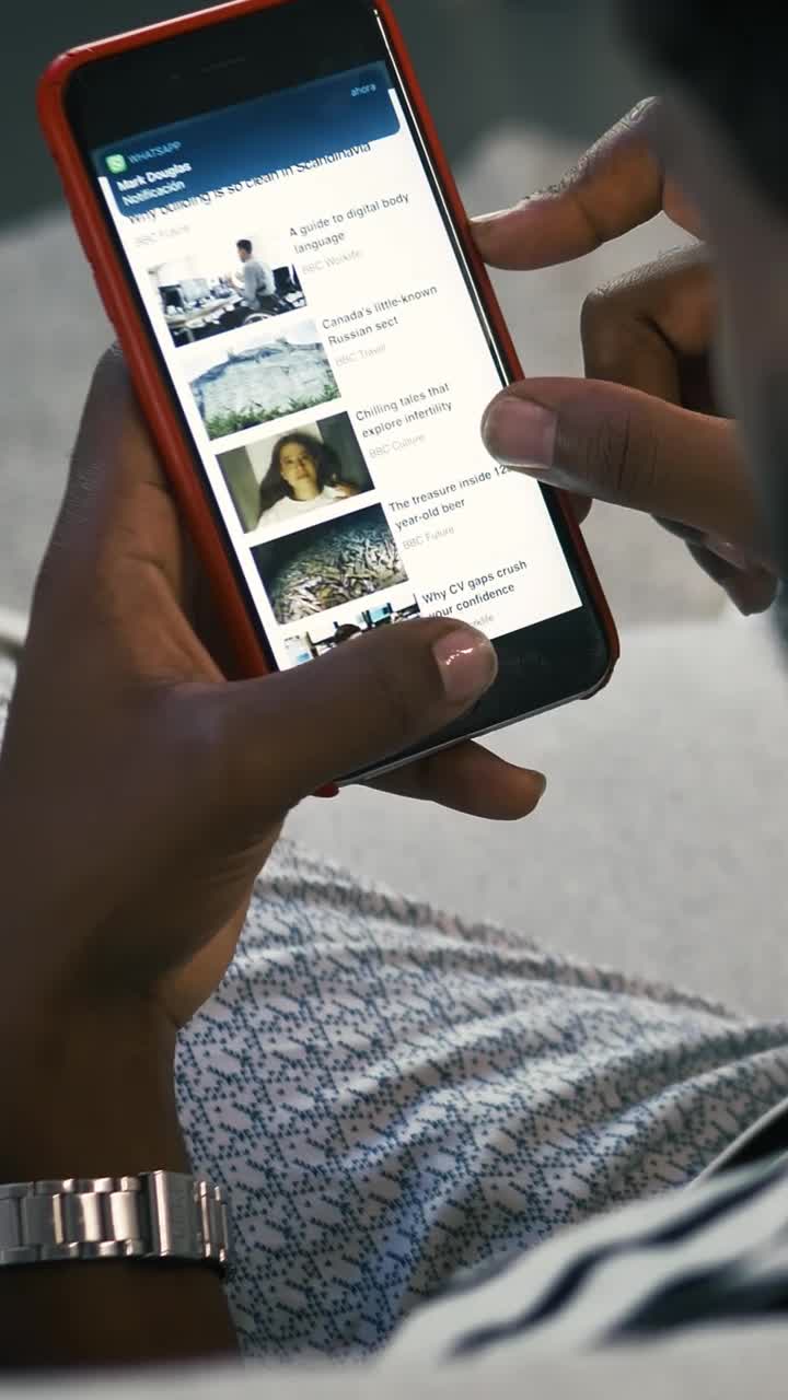 Stock Video Man Texting On Whatsap Animated Wallpaper - Free Download