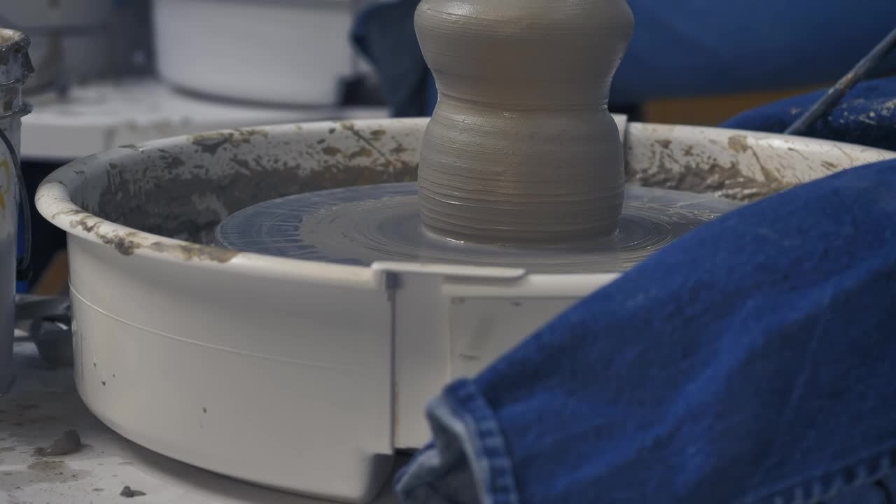 Stock Video Girl Shaping Clay During A Pottery Class Live Wallpaper For PC - Free Download
