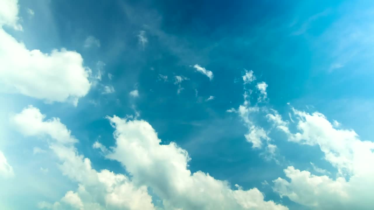 Free Video Stock Small Cloud Formations In Malaysia Live Wallpaper - Free Download