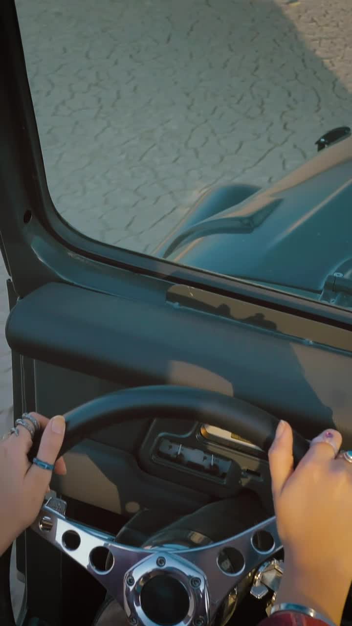 Free Stock Video Woman Driving A Jeep Close Up To Her Hands Live Wallpaper - Free Download