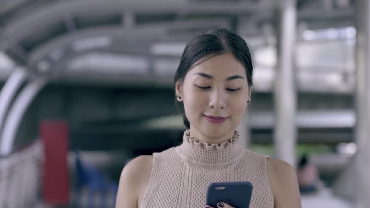 Stock Video Happy Woman After Reading Messages Animated Wallpaper - Free Download