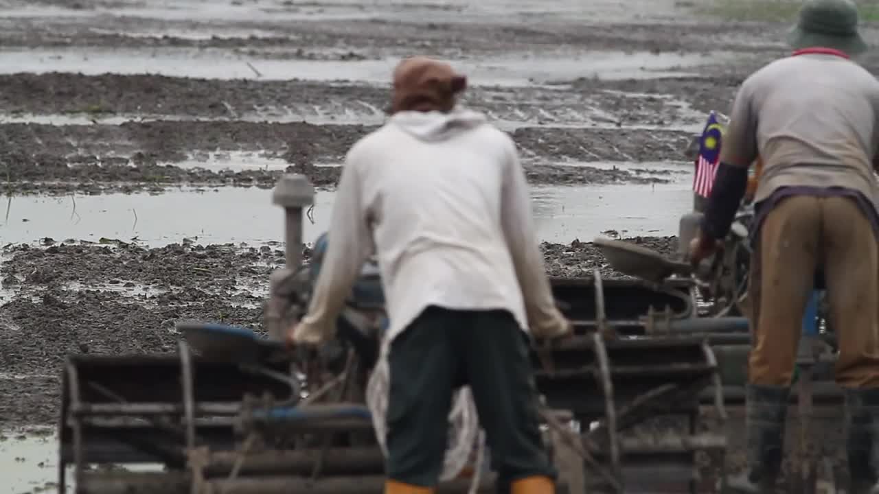 Stock Video Farmers Ploughing A Field Live Wallpaper For PC - Free Download