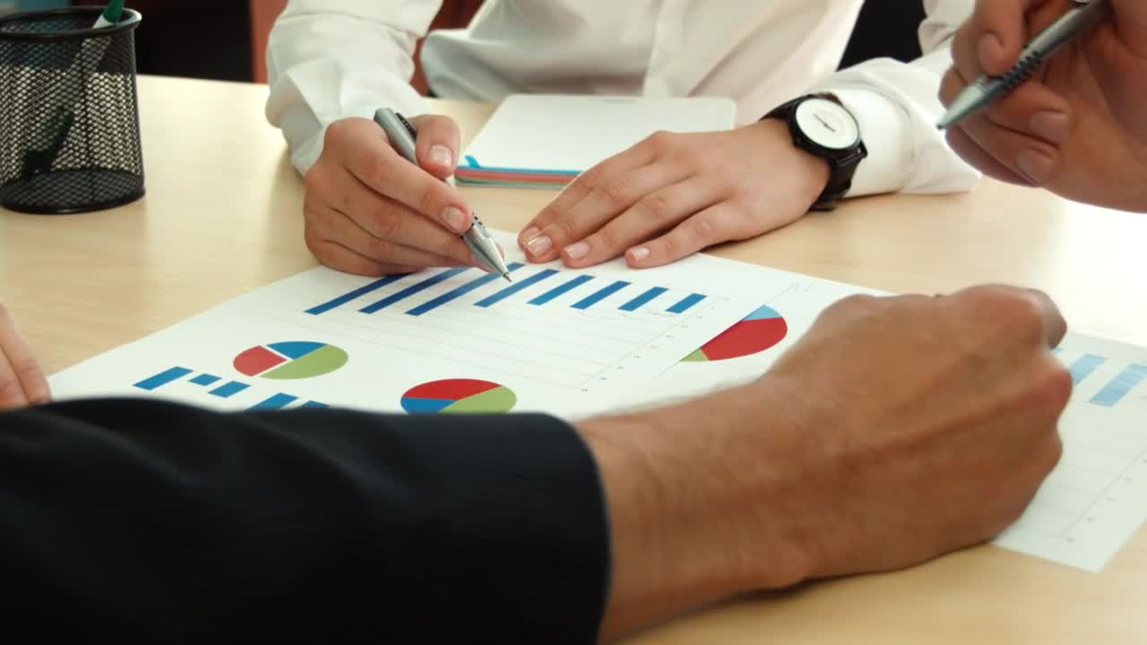 Video Stock Businessman Discussing Business Charts Live Wallpaper For PC - Free Download