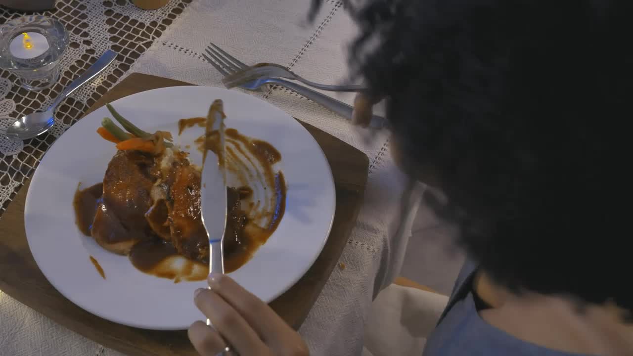 Stock Video Elegantly Served Christmas Dinner Live Wallpaper For PC - Free Download