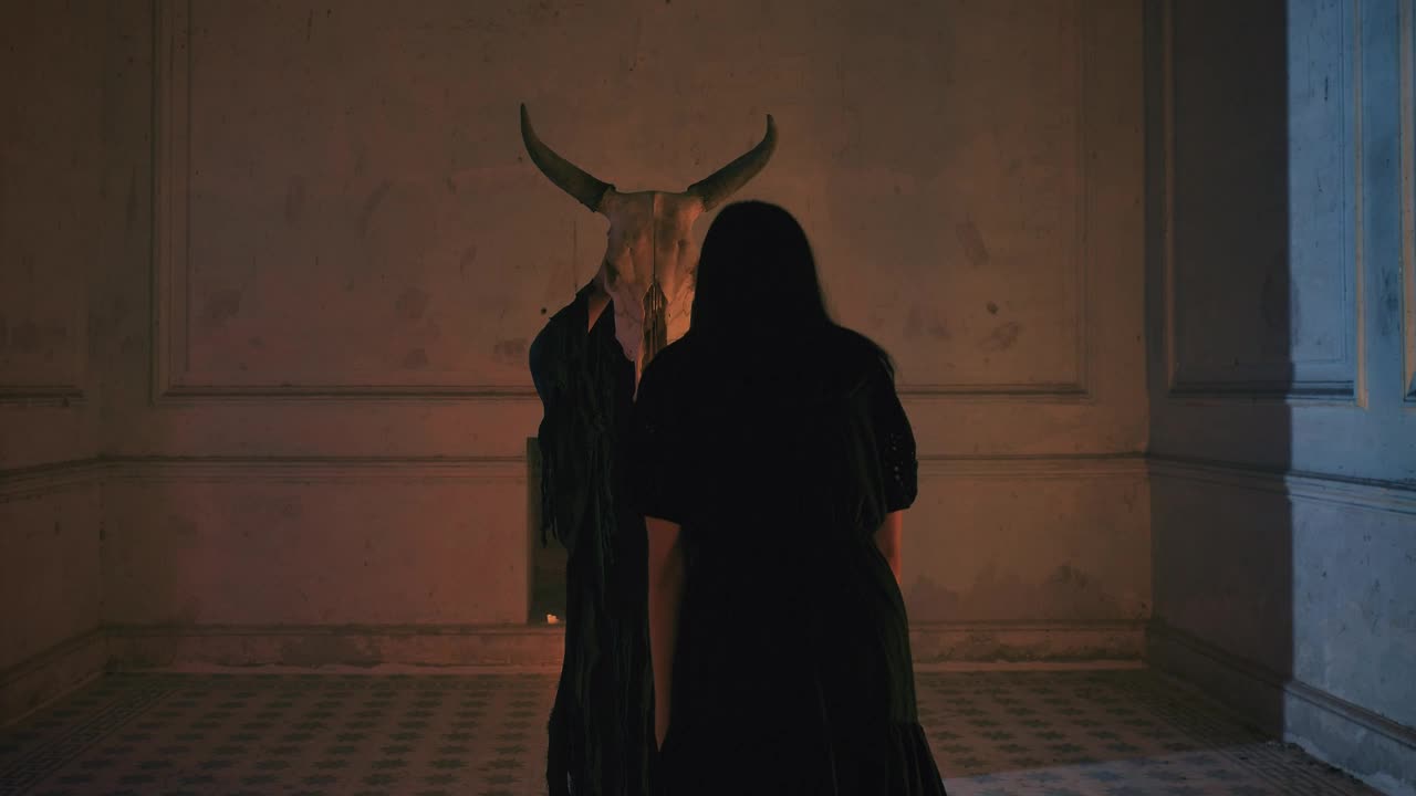 Free Stock Video Woman Bows To A Man Who Holds The Skull Of Live Wallpaper - Free Download