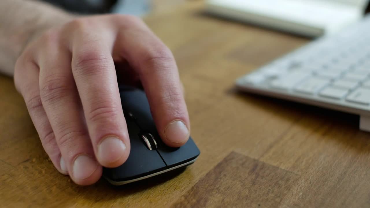 Stock Video Hand Using Wireless Mouse Live Wallpaper For PC - Free Download