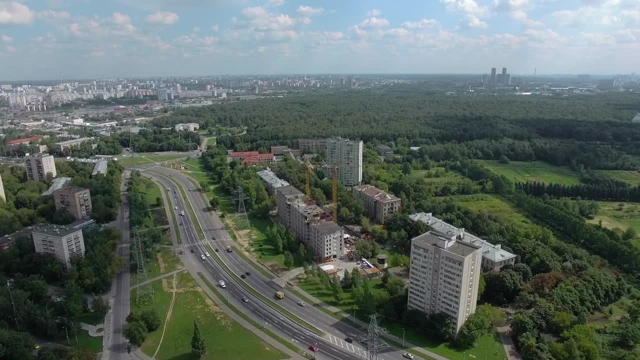 Free Video Stock traffic heading towards moscow Live Wallpaper - Free Download
