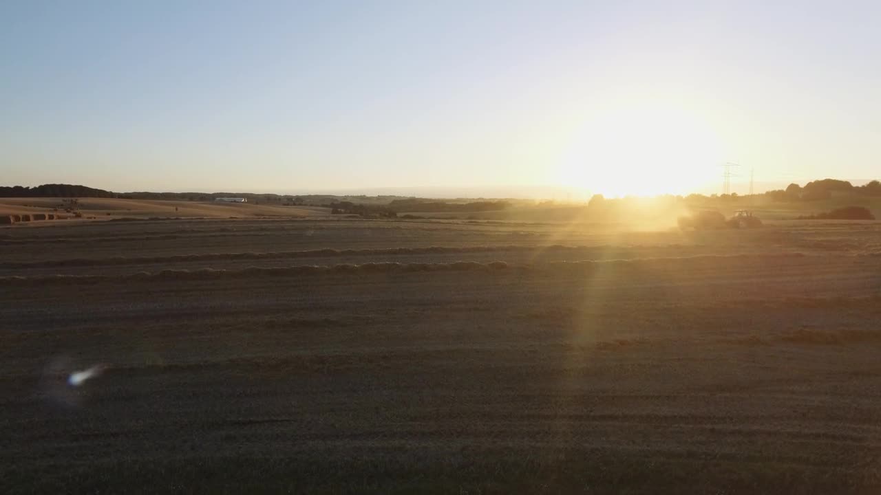 Free Video Stock Sun Shining Bright Over A Farm Live Wallpaper - Free Download