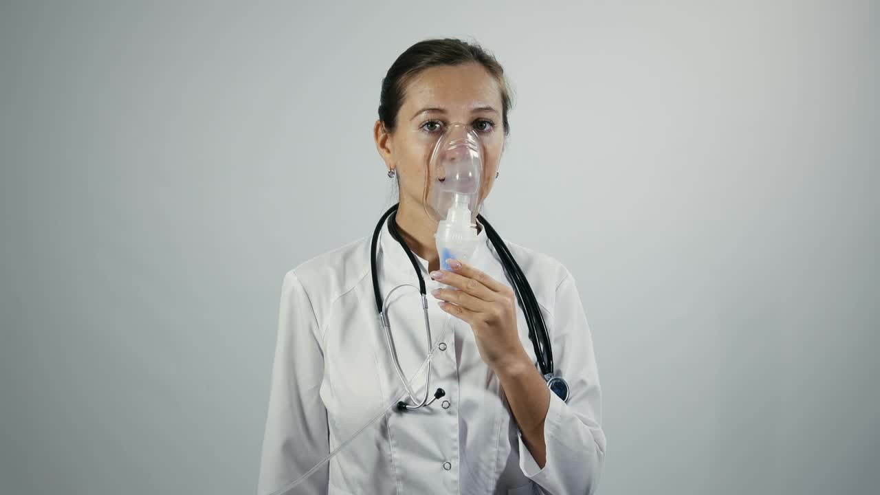 Stock Video Female Doctor Using Inhalator Device Live Wallpaper For PC - Free Download